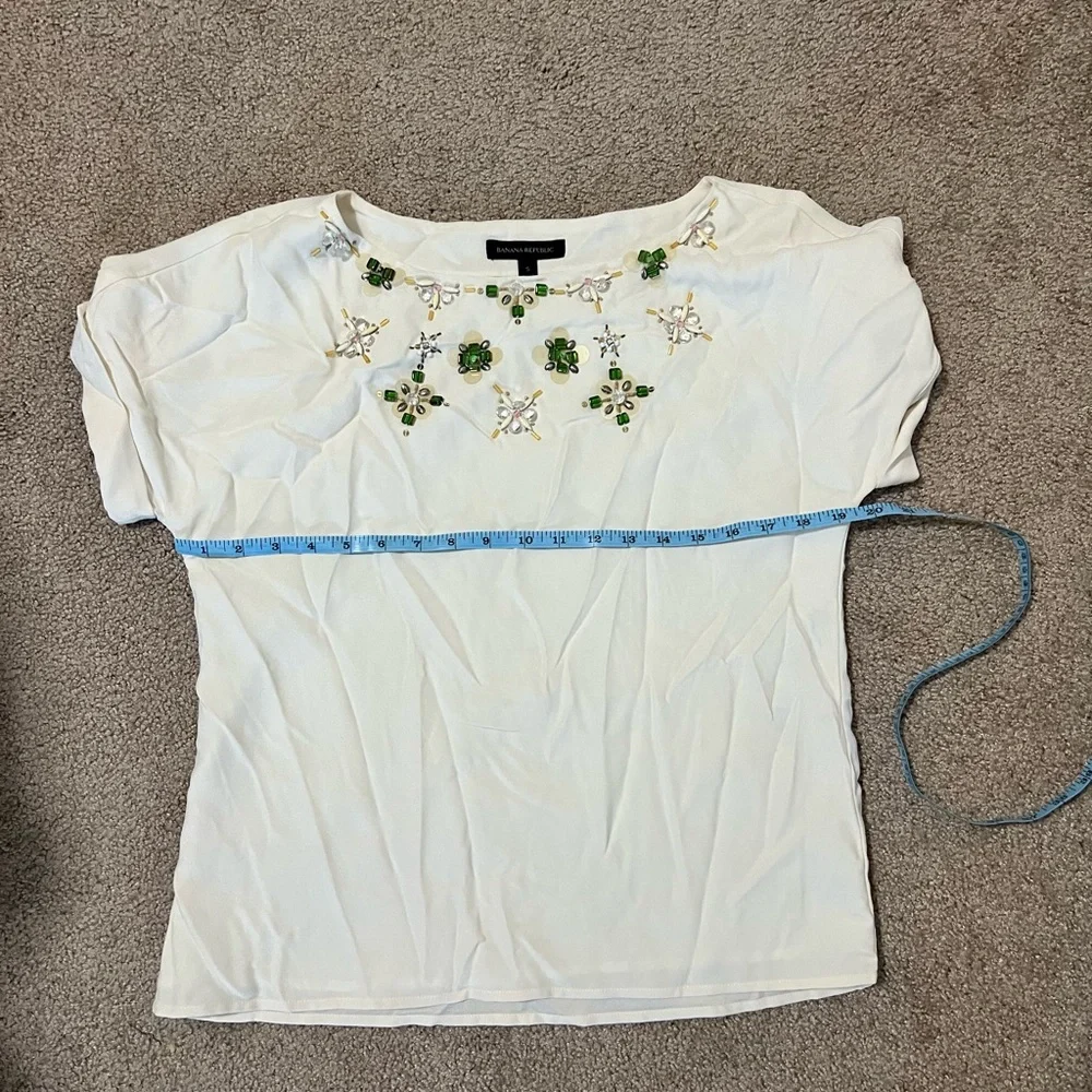 Banana Republic Jewel Neck Relaxed Short Sleeve Blouse - Picture 4 of 12